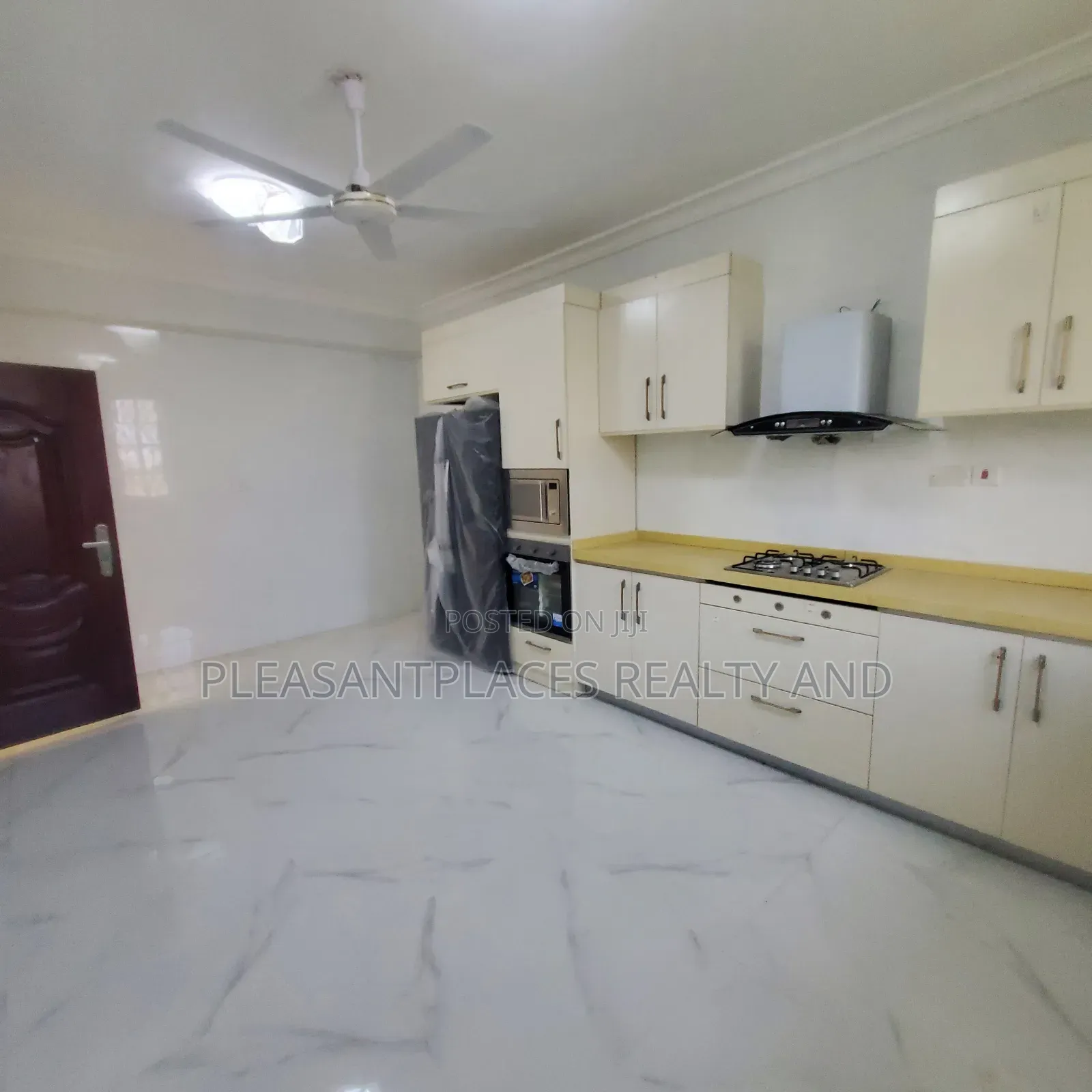 3bdrm Apartment in Pleasantplaces, School Junction for rent