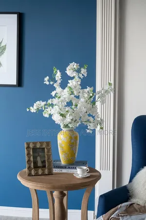 Vase(10-Inch Tall Yellow and White )