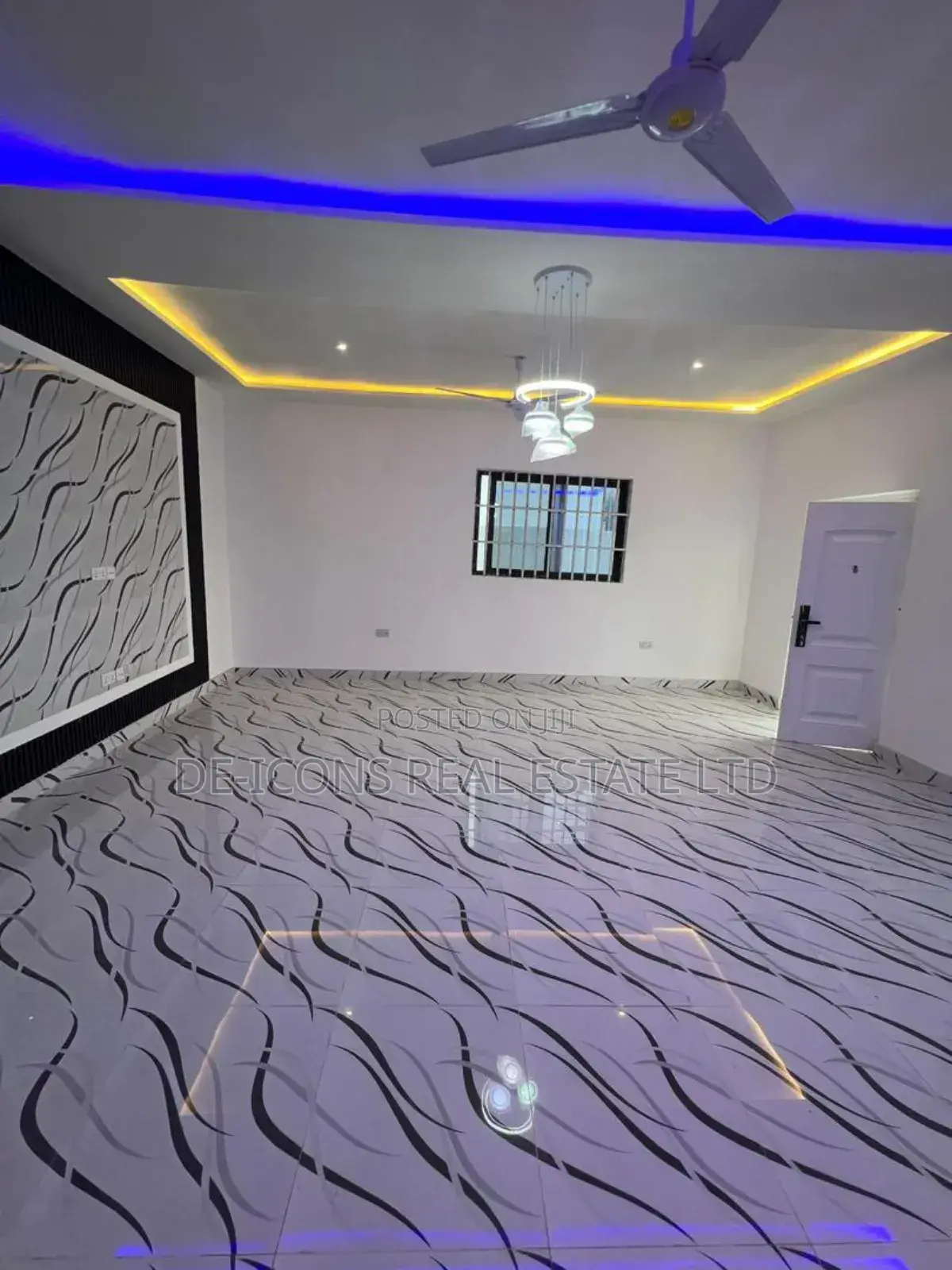 3bdrm House in De-Icons Real Estate, Awutu Senya East Municipal