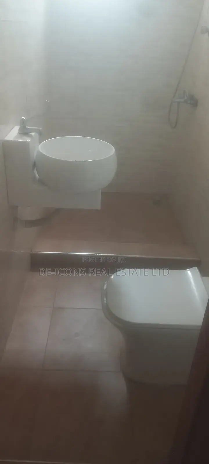 2bdrm Apartment in De-Icons Real Estate, Awutu Senya East Municipal