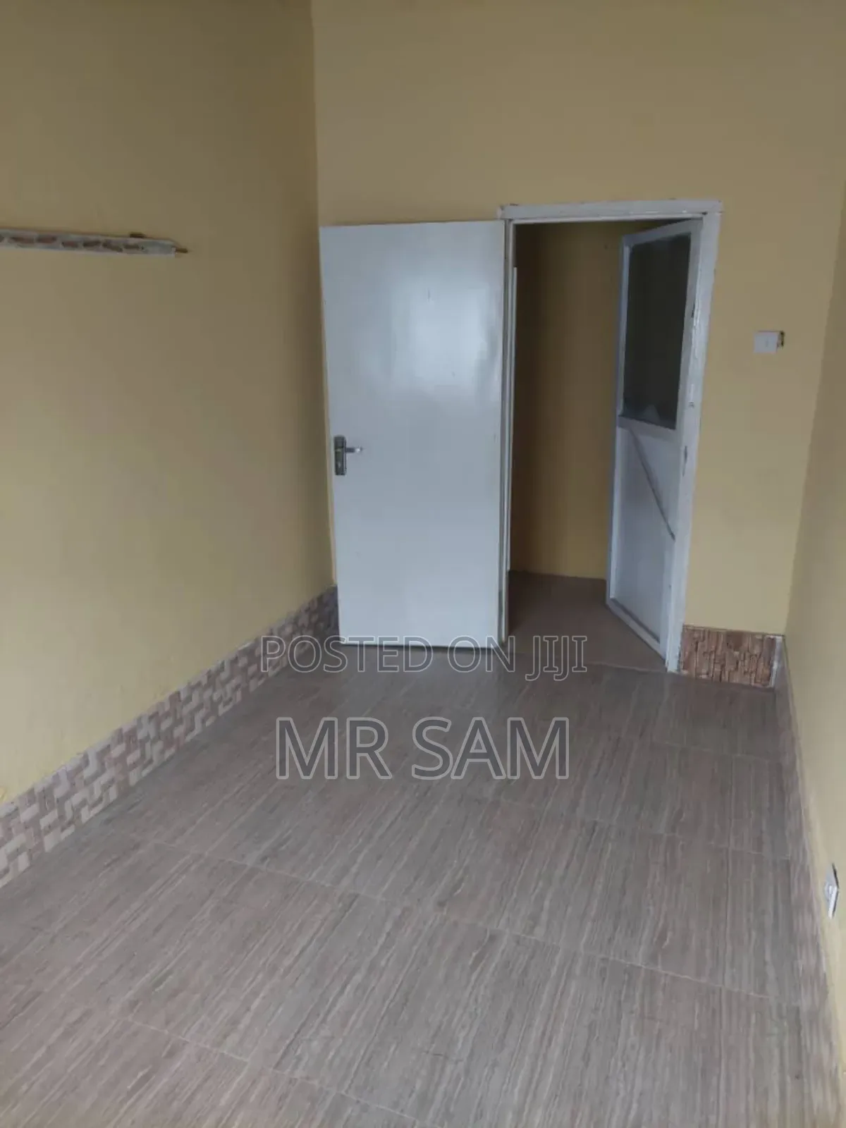 2bdrm House in Obum Nurses Qutters, Kasoa for sale