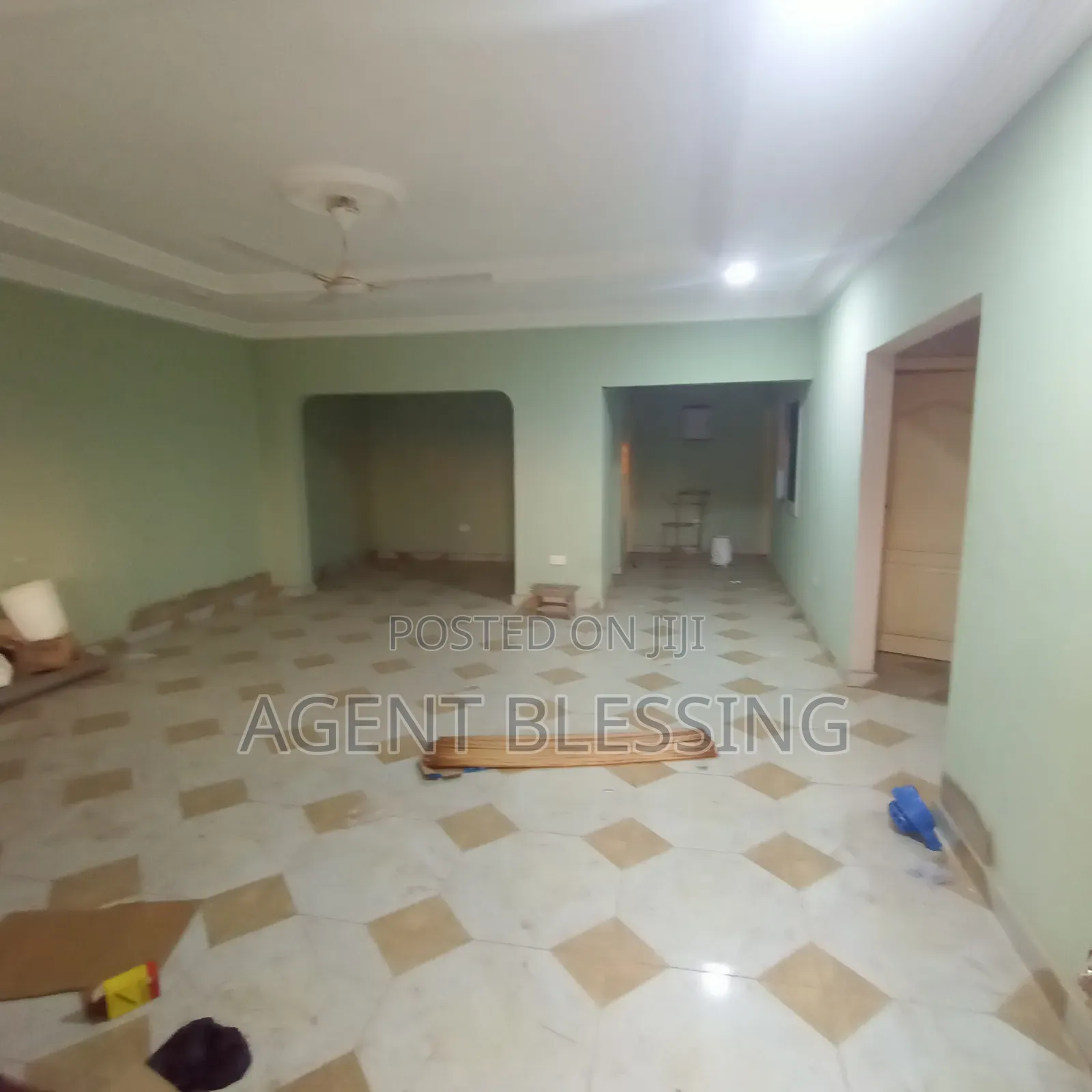 3bdrm House in Community 25, Tema Metropolitan for rent