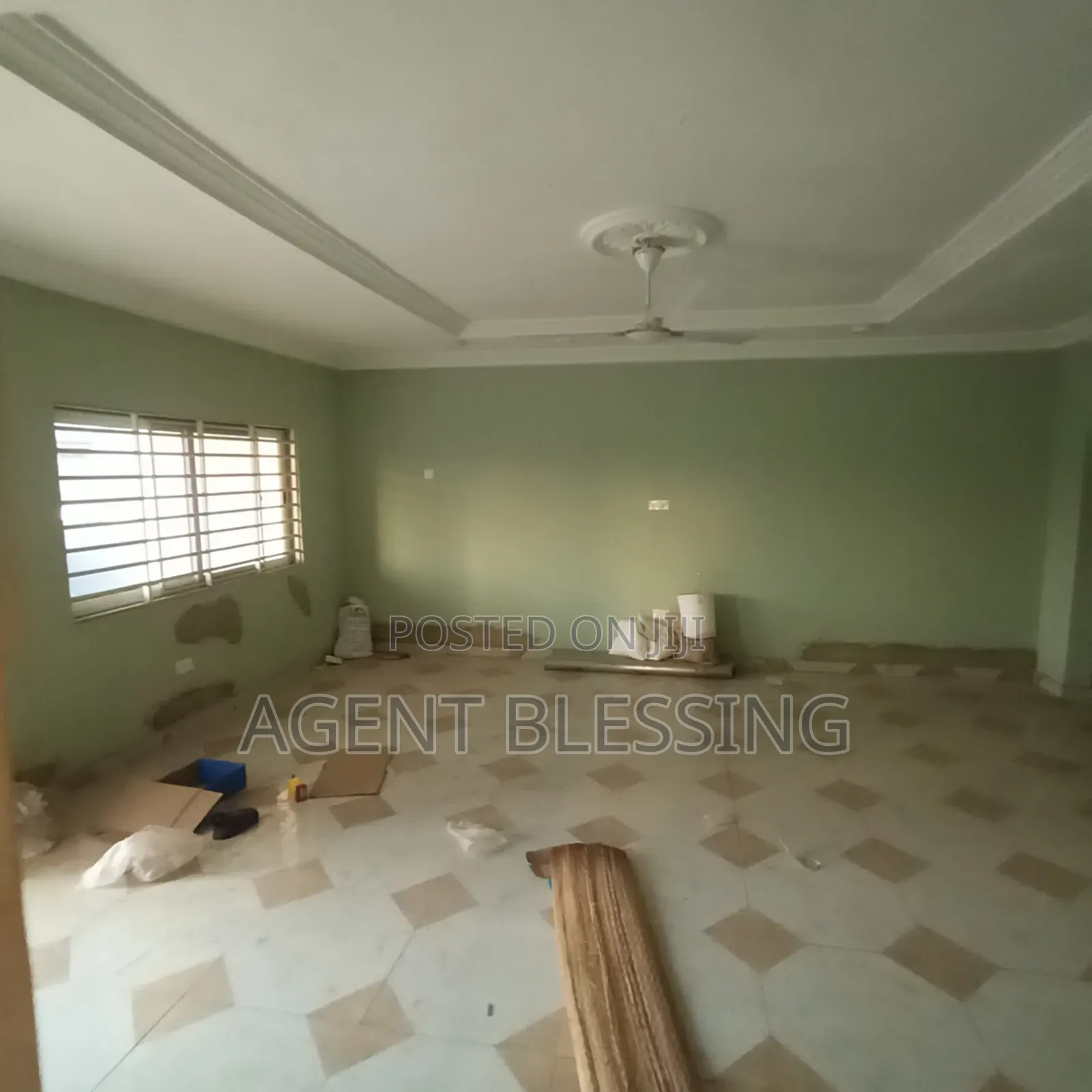 3bdrm House in Community 25, Tema Metropolitan for rent
