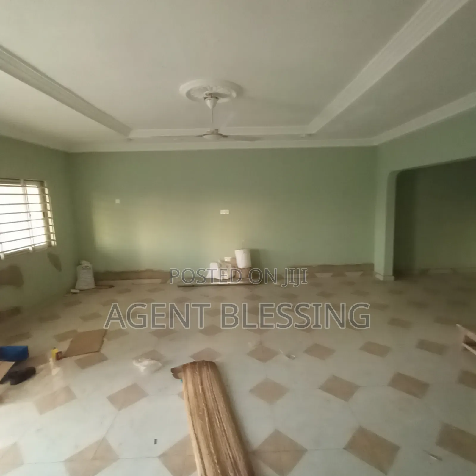 3bdrm House in Community 25, Tema Metropolitan for rent