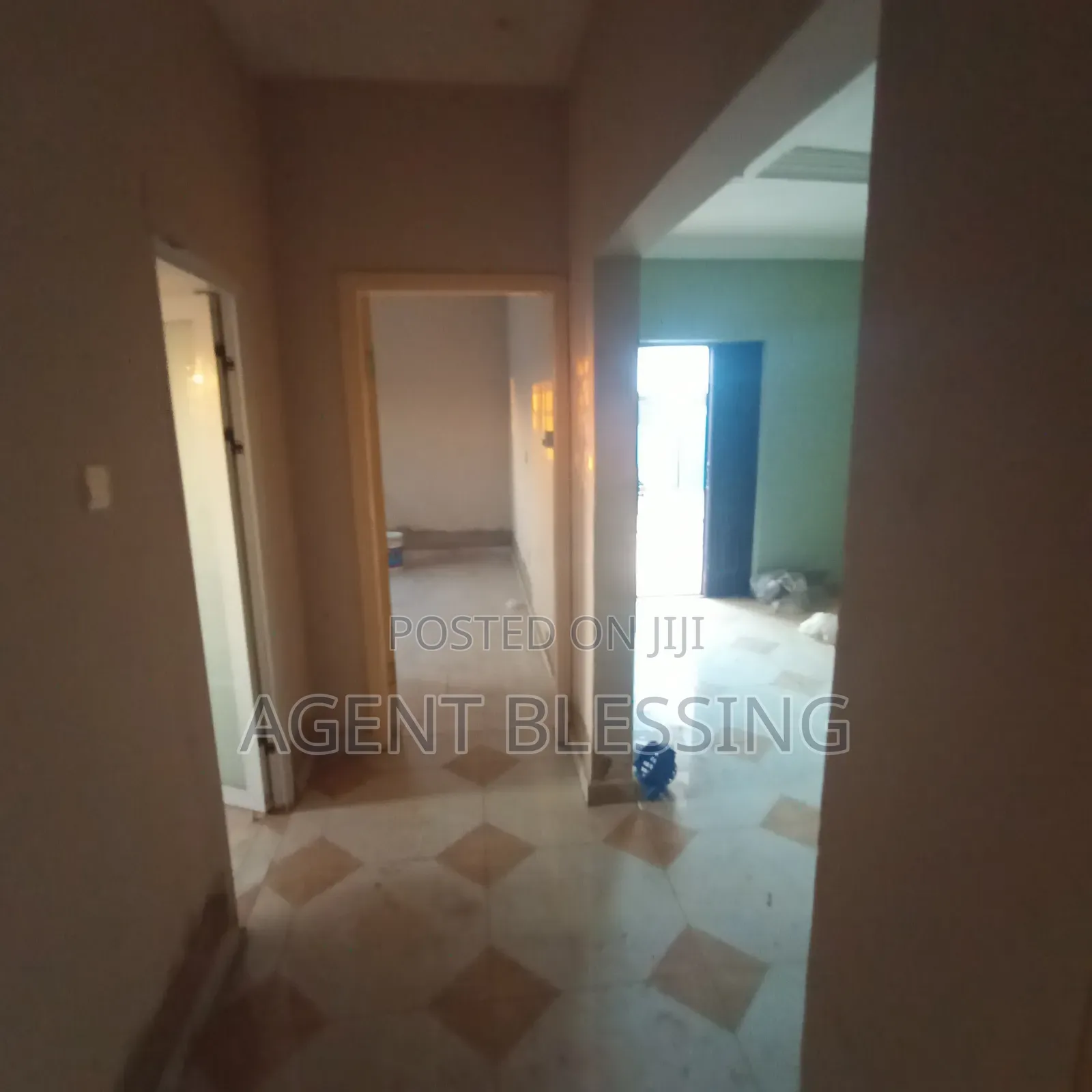 3bdrm House in Community 25, Tema Metropolitan for rent