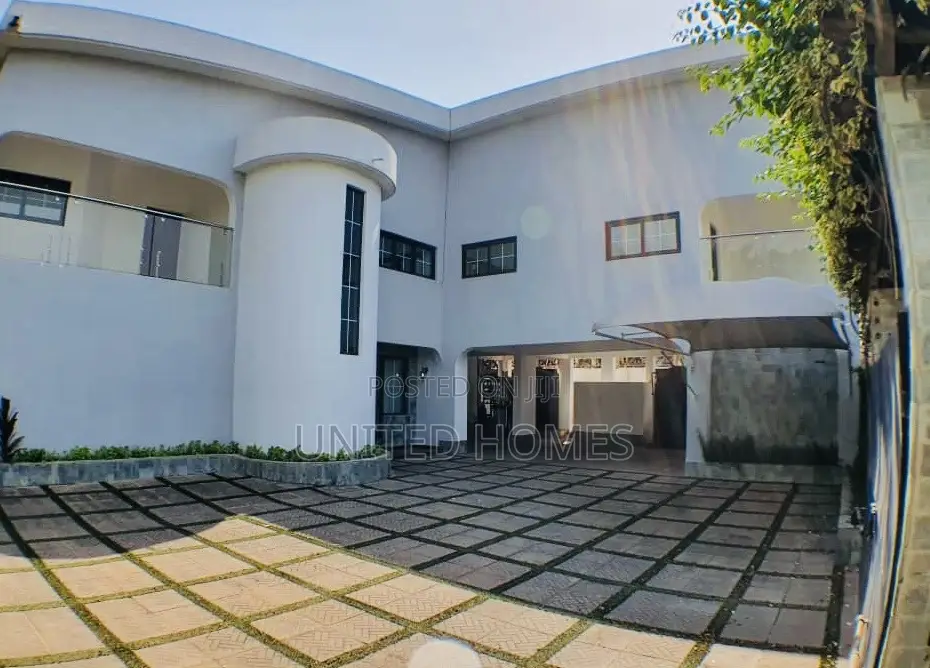 5bdrm House in Abelemkpe for rent