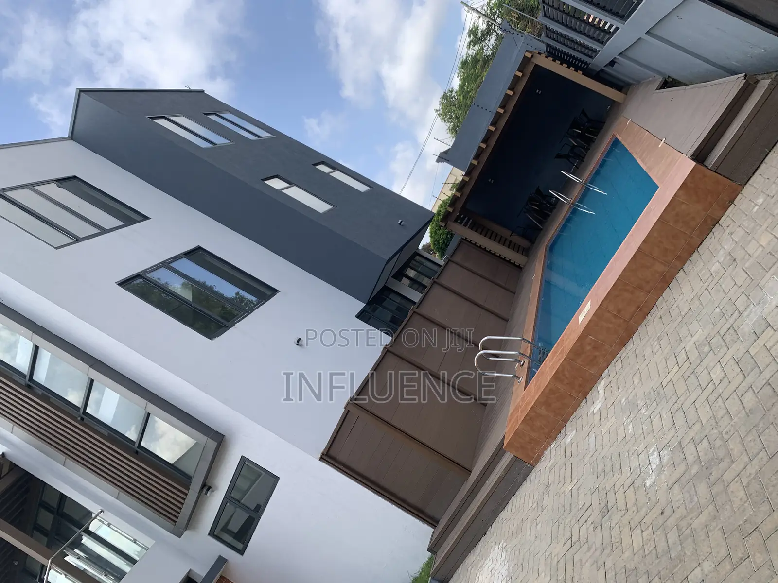 3bdrm House in American House, East Legon for sale