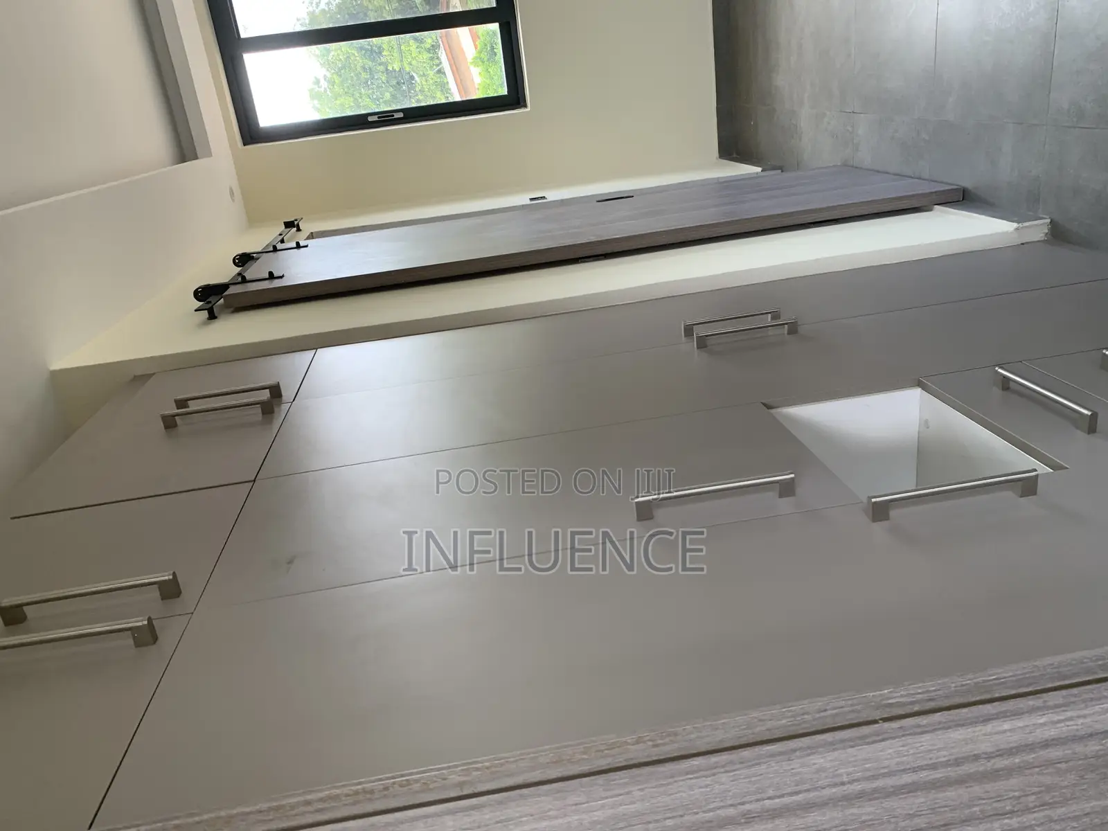 3bdrm House in American House, East Legon for sale