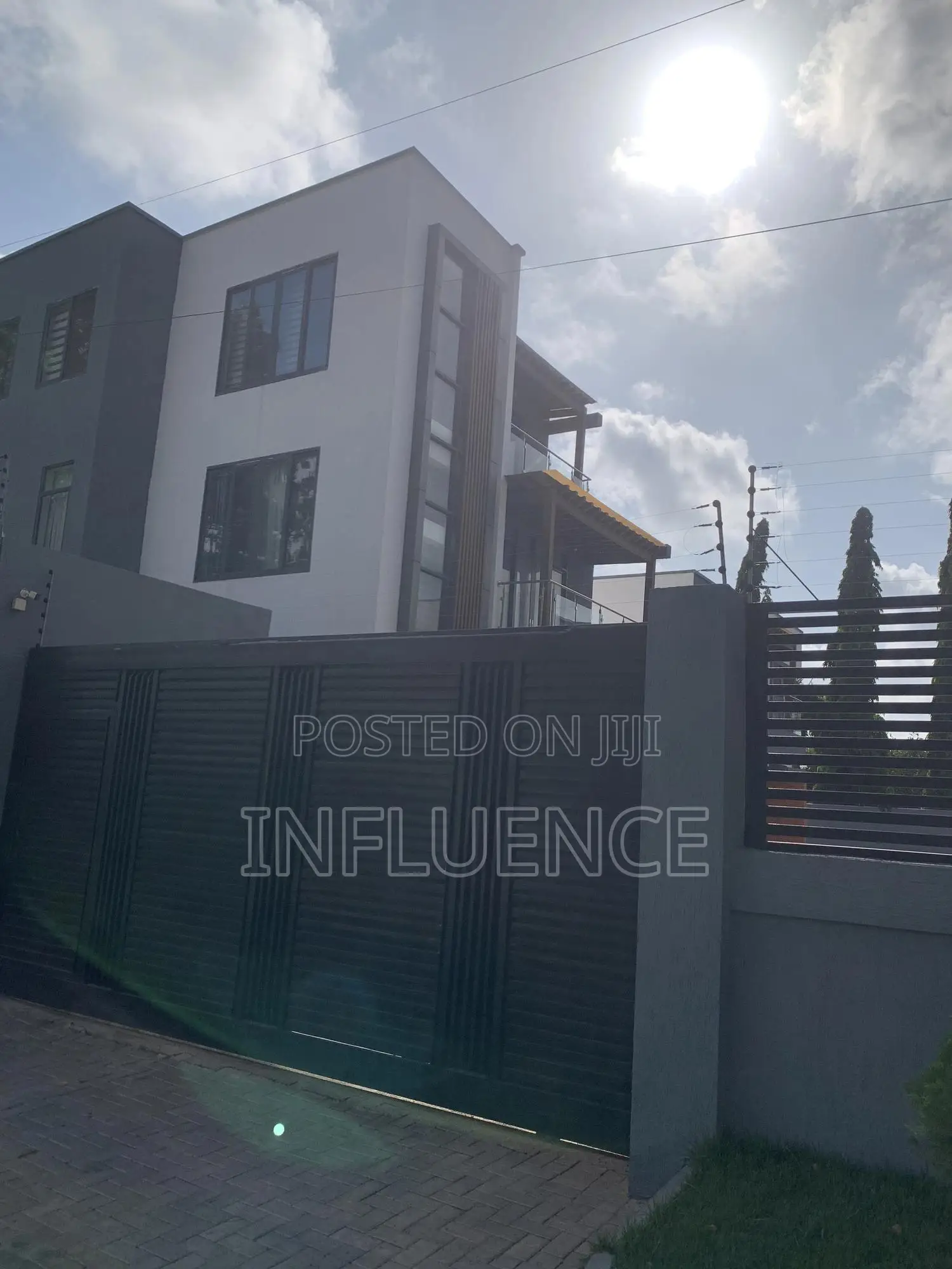 2bdrm House in American House, East Legon for sale