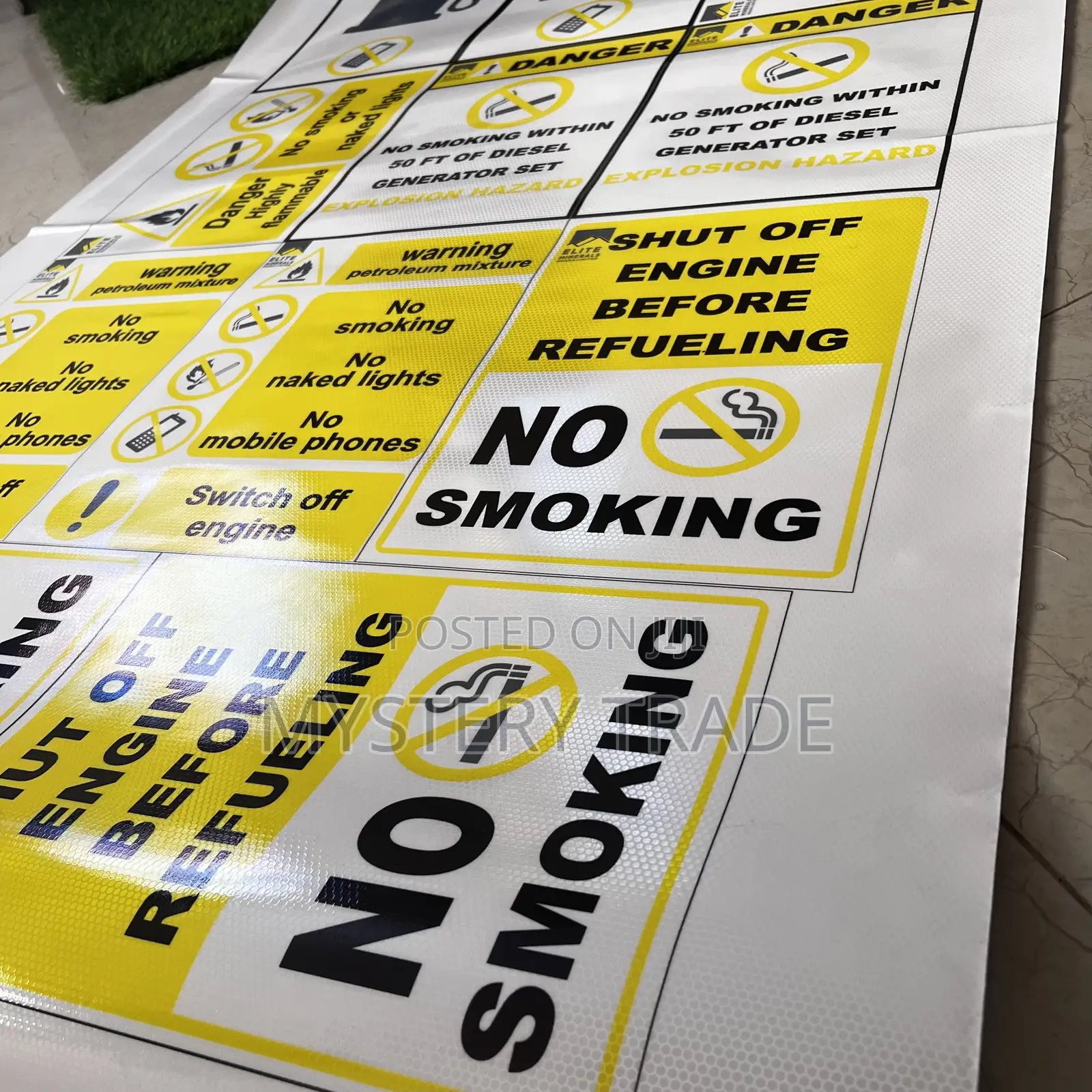 Customized Reflective Normal Sticker Printing