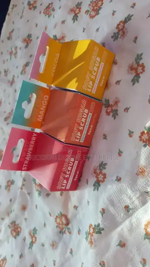 Facefacts Sugar Lip Scrub and Lip Tool
