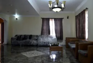 5bdrm House in Sakumono Estates for sale