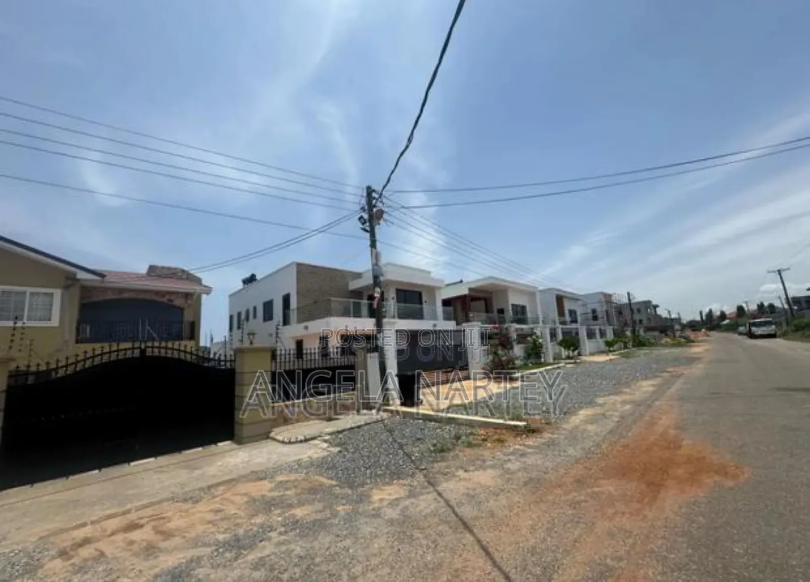 5bdrm House in Sakumono Estates for sale