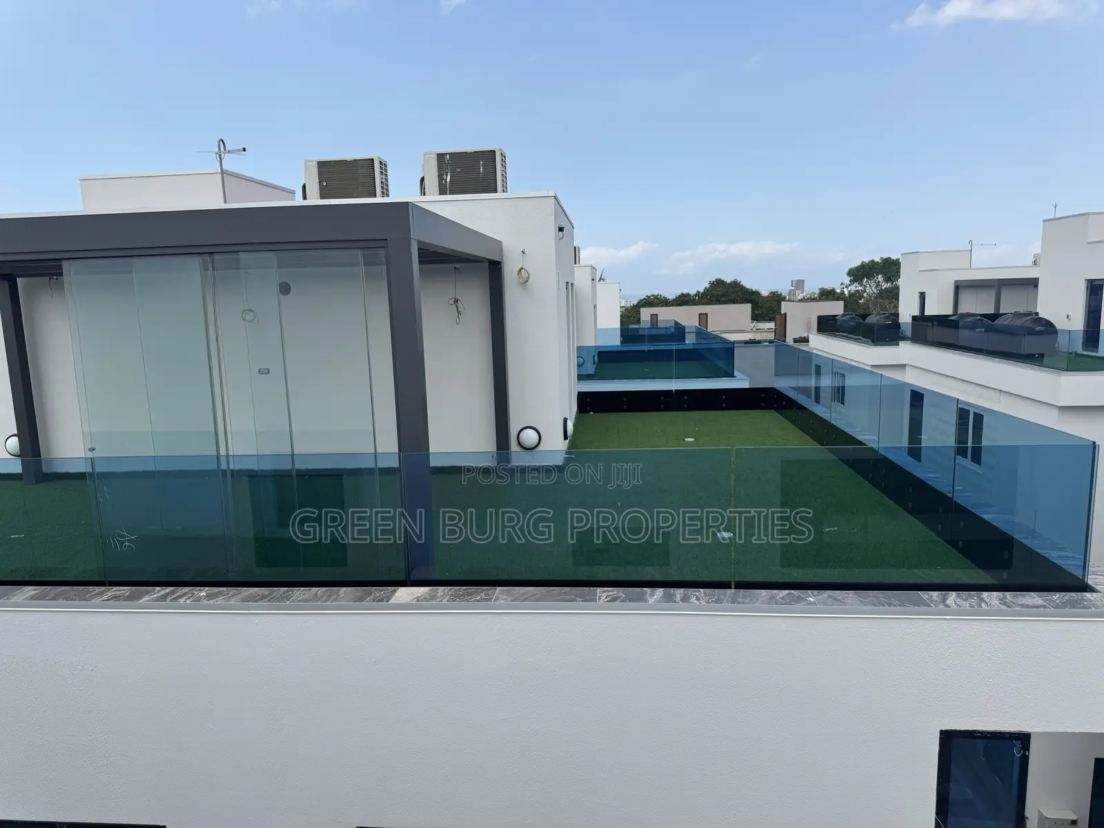 5bdrm House in Green, Cantonments for rent