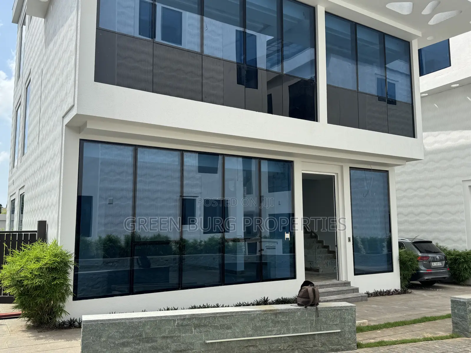 5bdrm House in Green, Cantonments for rent