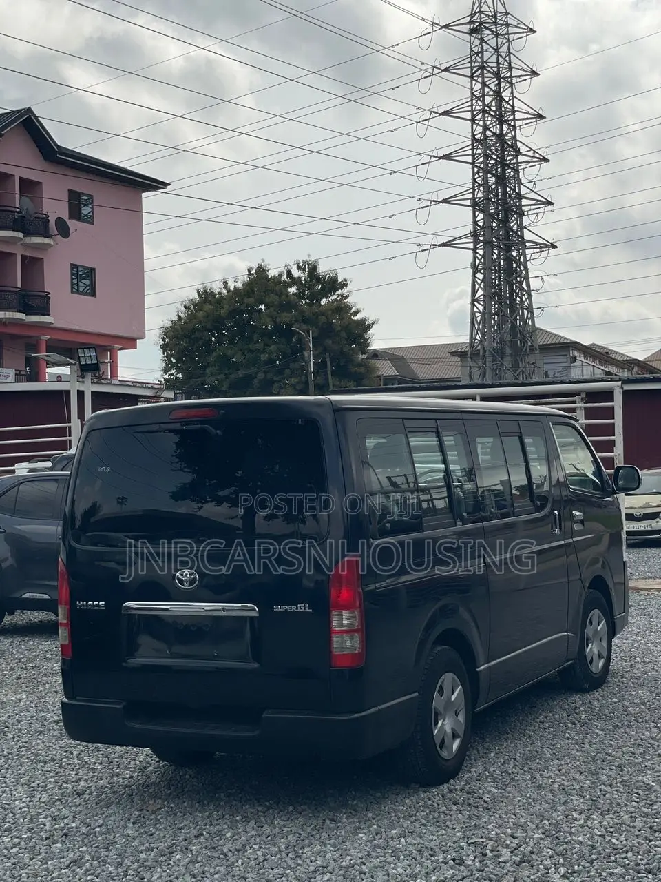 Toyota HiAce 2013 Black