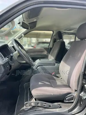 Toyota HiAce 2013 Black