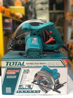 Total 1200w Circular Saw