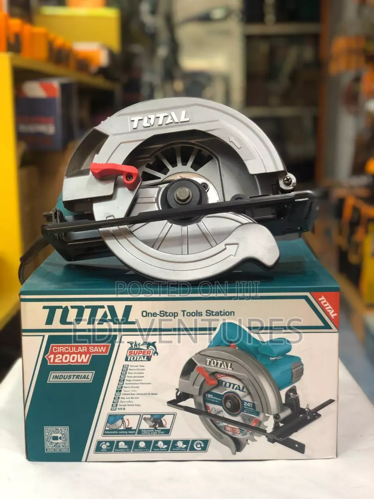 Total 1200w Circular Saw