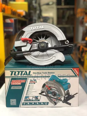 Total 1200w Circular Saw