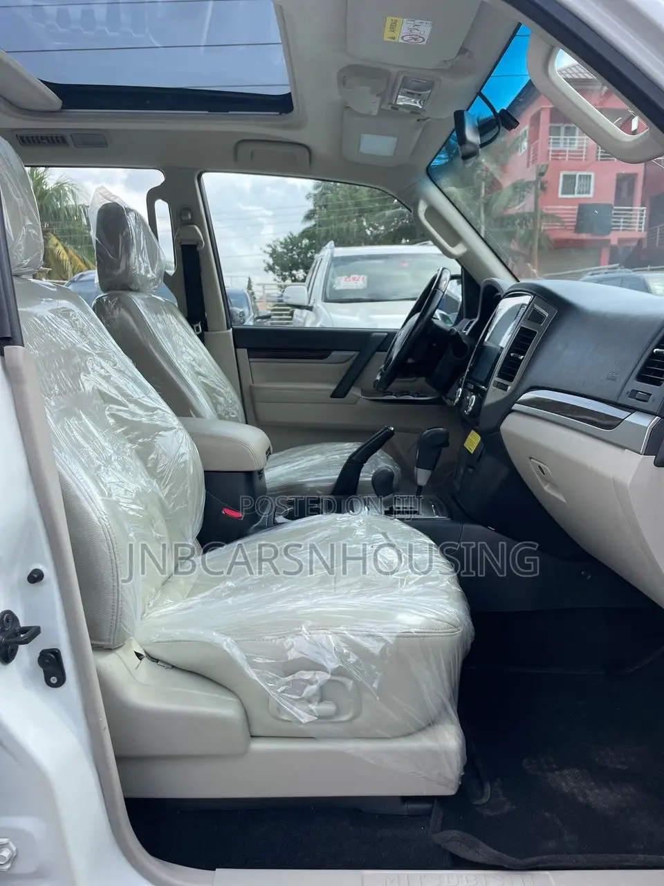 Mitsubishi Pajero V80 3.5 V6 GL/GLS 2017 White