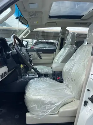 Mitsubishi Pajero V80 3.5 V6 GL/GLS 2017 White