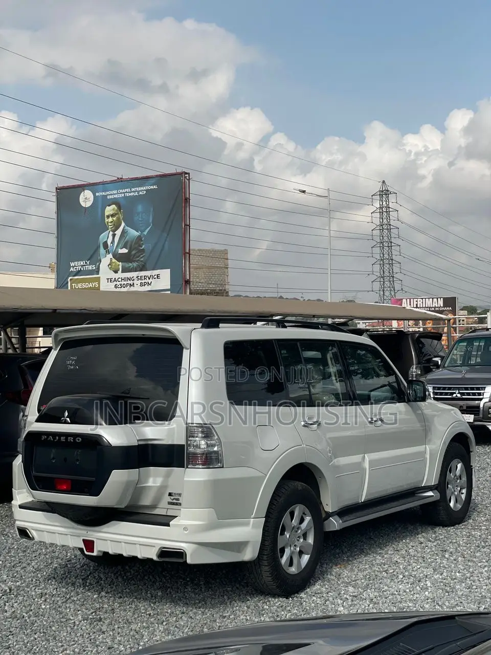 Mitsubishi Pajero V80 3.5 V6 GL/GLS 2017 White