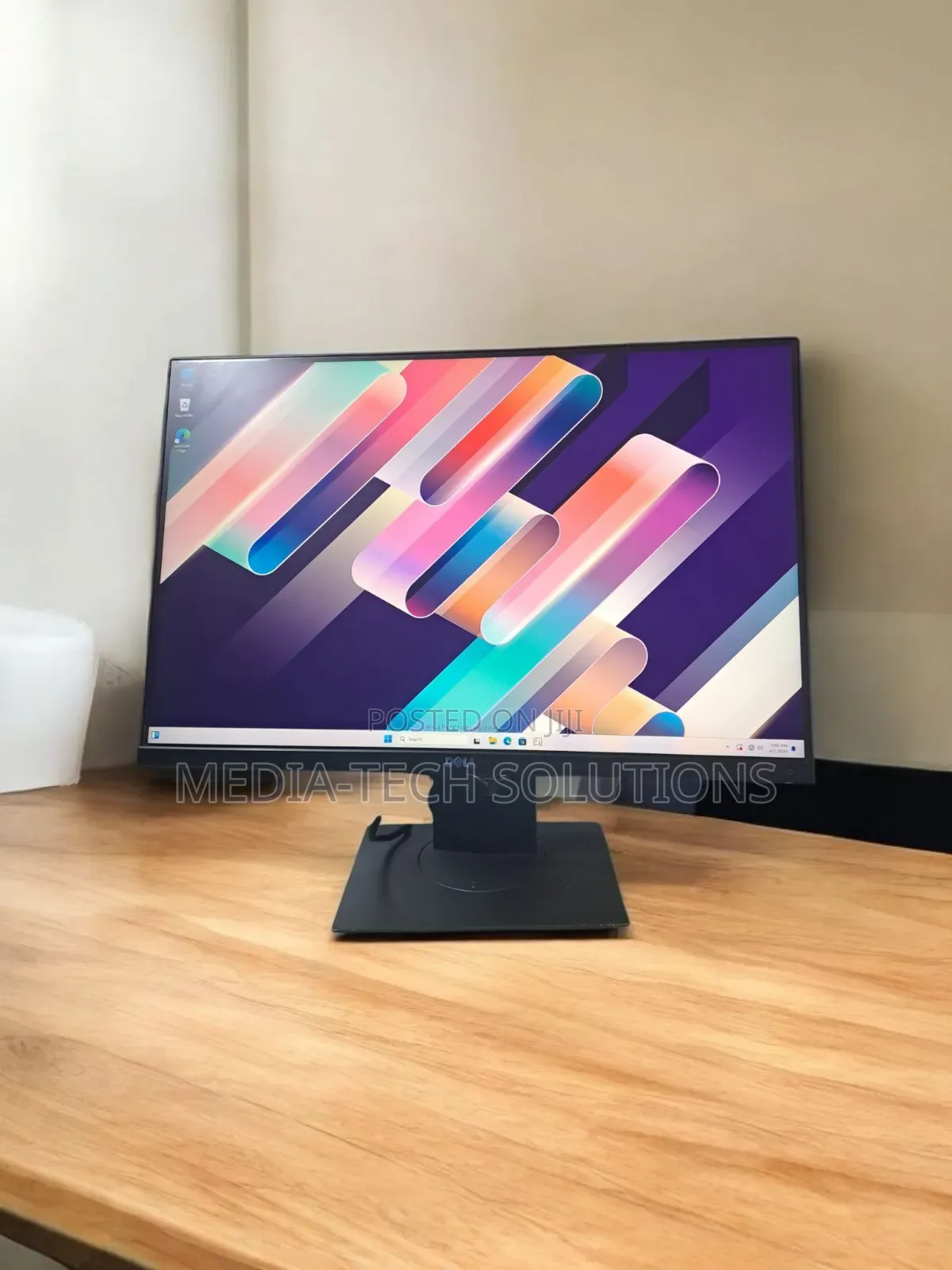 Dell 24inch Edgless Monitor