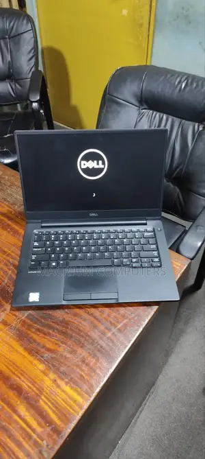 Laptop Dell Latitude 13 7370 8GB Intel Core i5 SSD 256GB