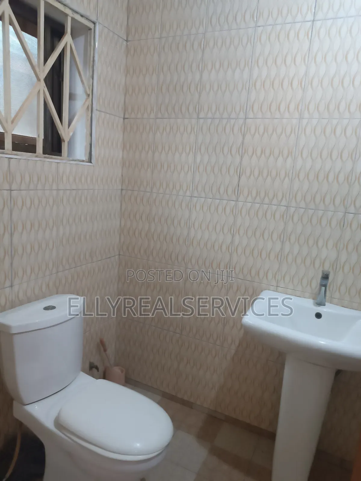 2bdrm Apartment in Ellyrealservices, Oyarifa for rent
