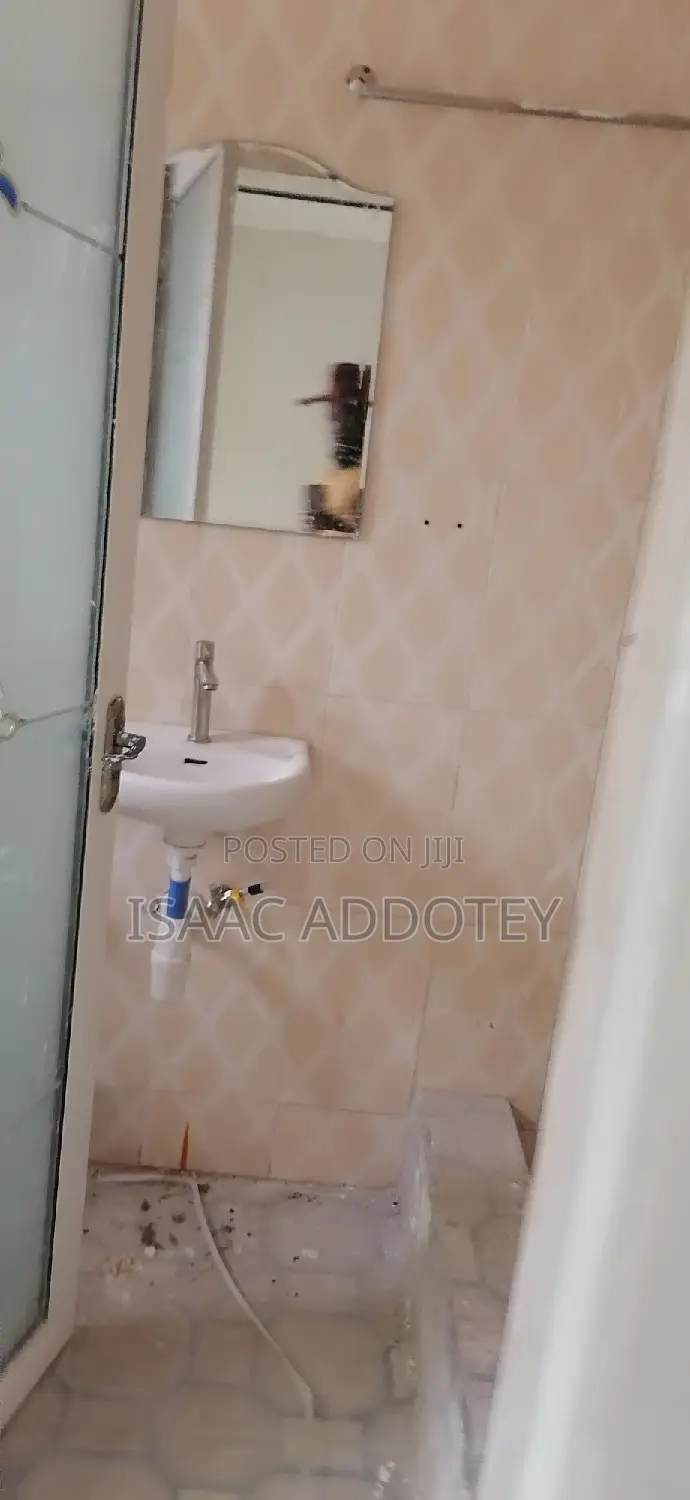 2bdrm Apartment in Tsaado Last Stop, Spintex for rent