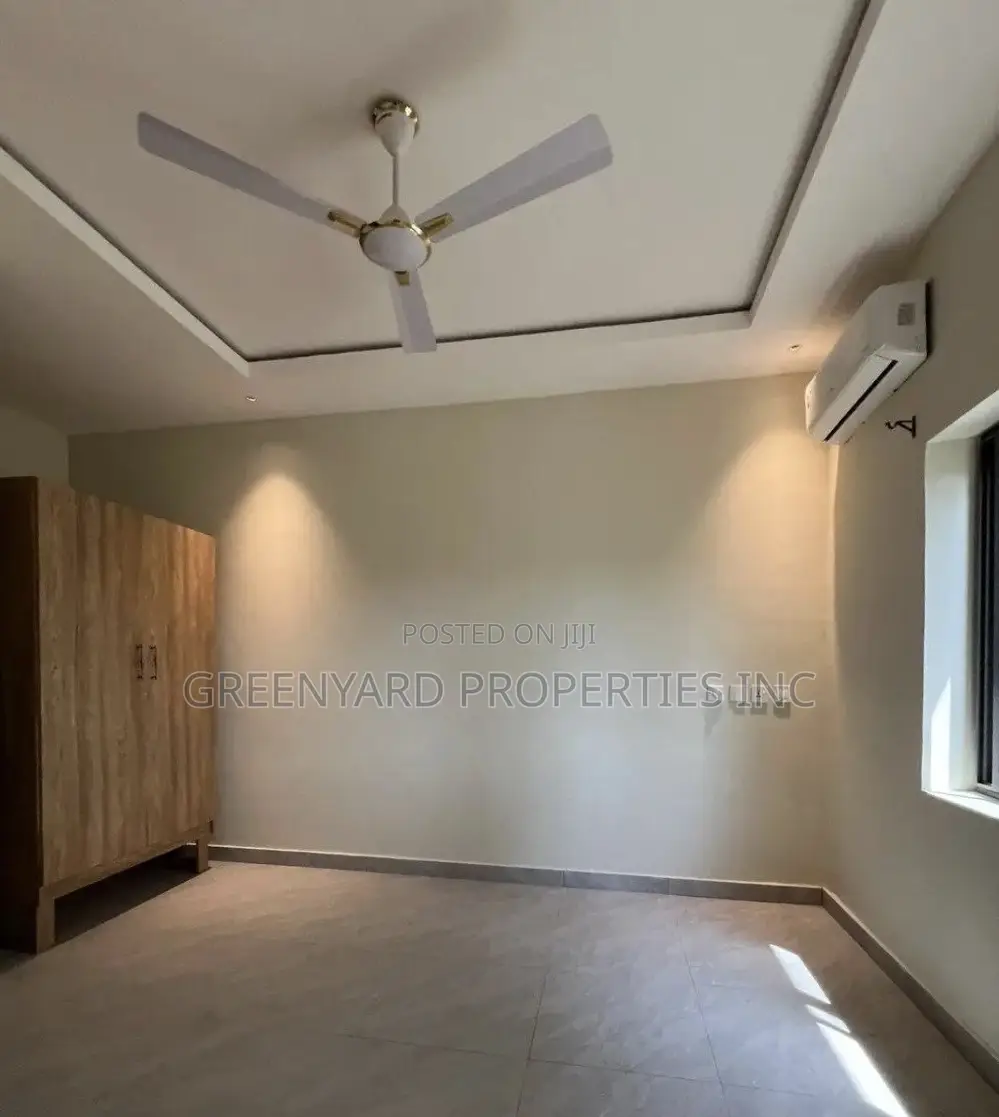4bdrm House in Ashaley Botwe for sale