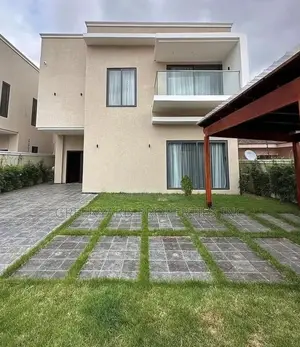 4bdrm House in Ashaley Botwe for sale