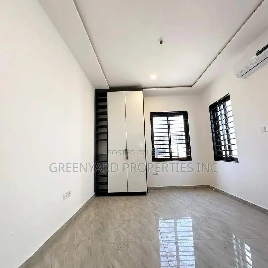 3bdrm House in Lakeside for sale