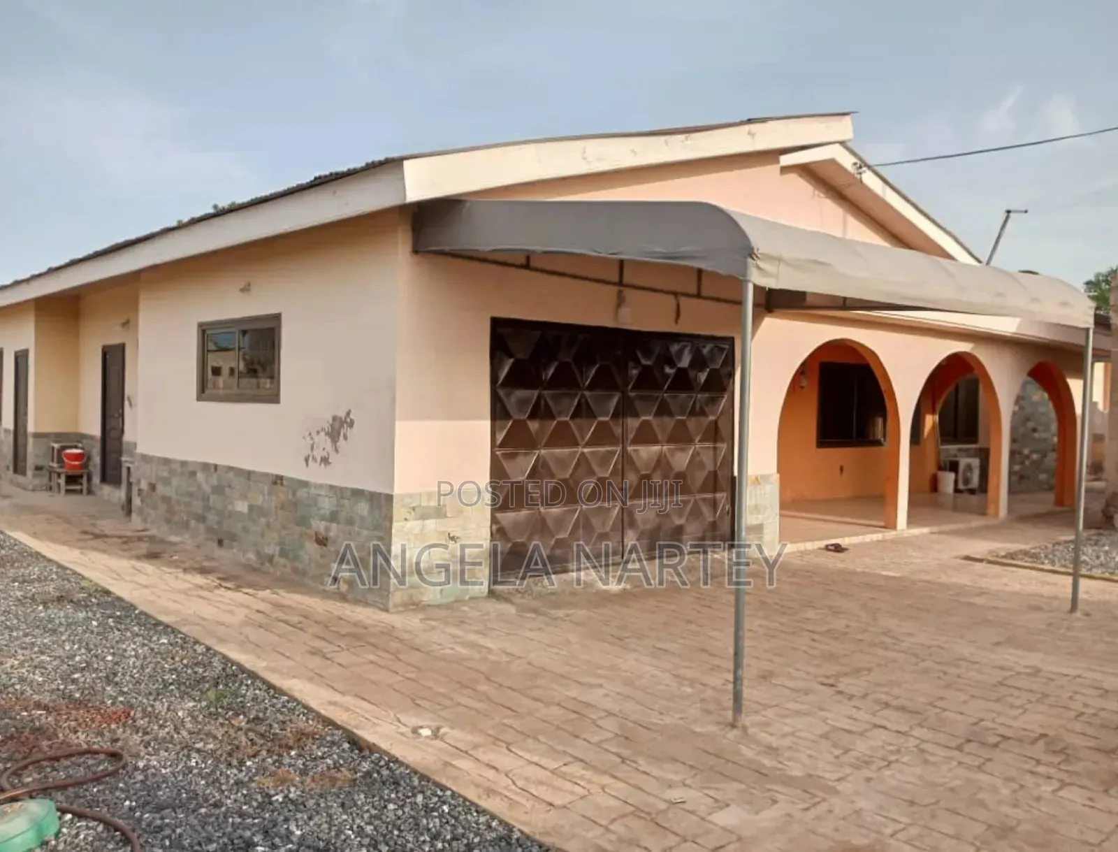 4bdrm House in Community 17 Lashibi, Tema Metropolitan for sale