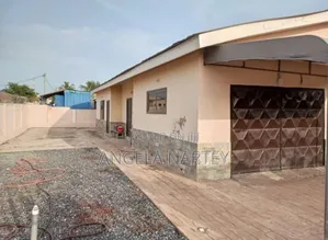 4bdrm House in Community 17 Lashibi, Tema Metropolitan for sale