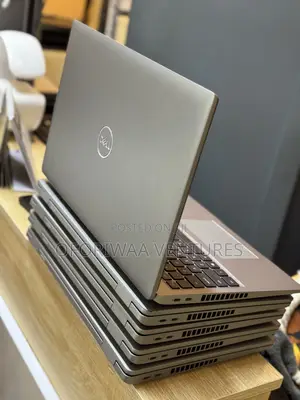 Laptop Dell Latitude 5520 16GB Intel Core I5 SSD 256GB
