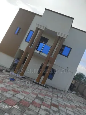 4bdrm Mansion in 4 Bedroom Mansion, Sunyani Municipal for sale