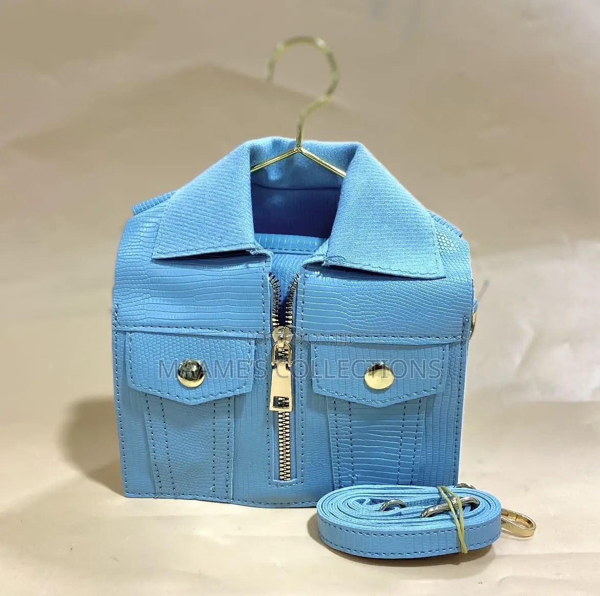 Women’S Unique Shape Crossbody Bag.