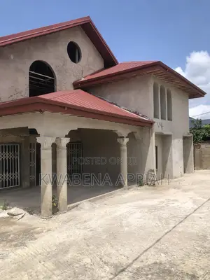 8bdrm Duplex in Mark Estate At, Kumasi Metropolitan for sale