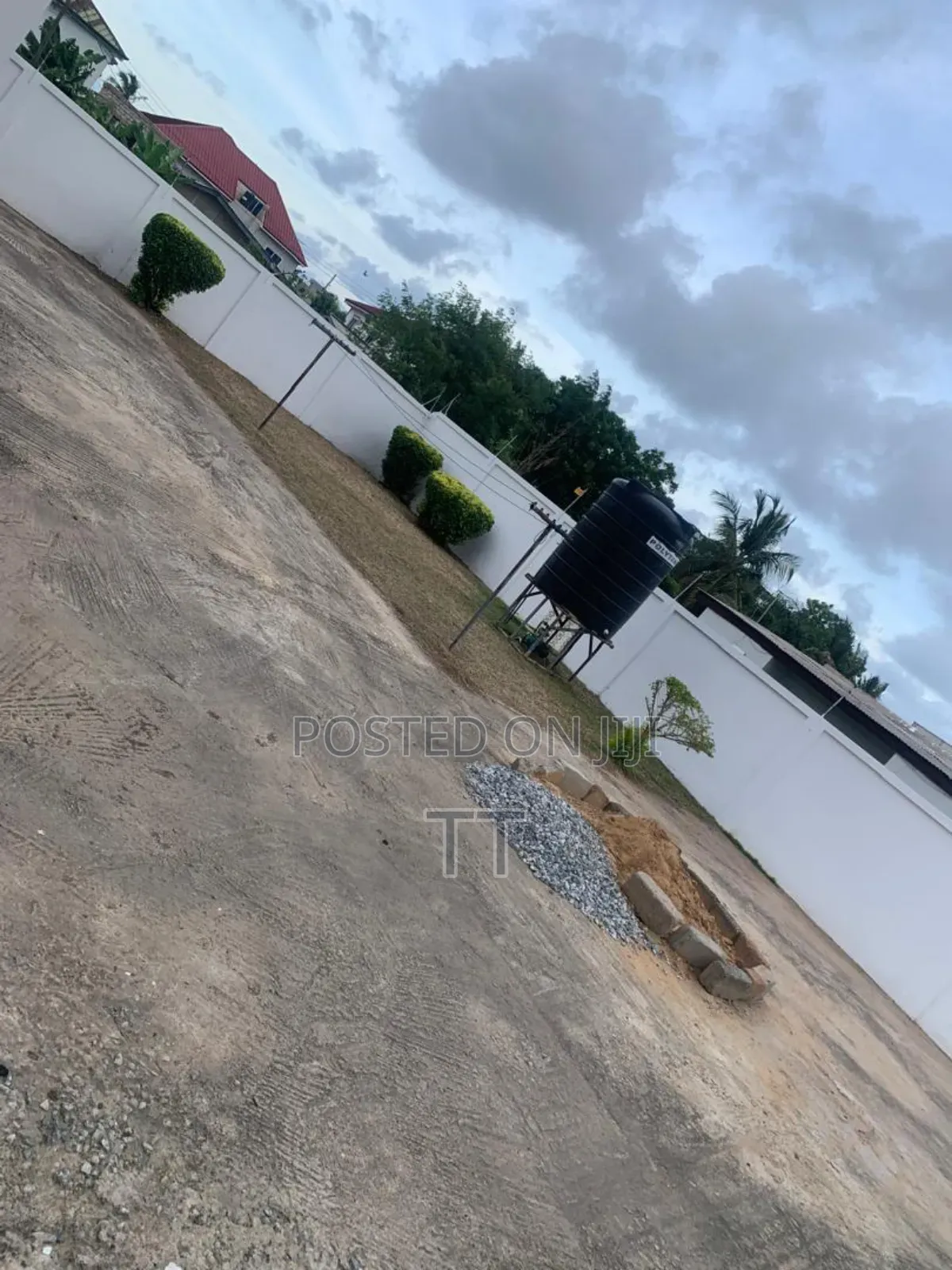 3bdrm House in Nungua Adogono, Junction Mall Area for rent