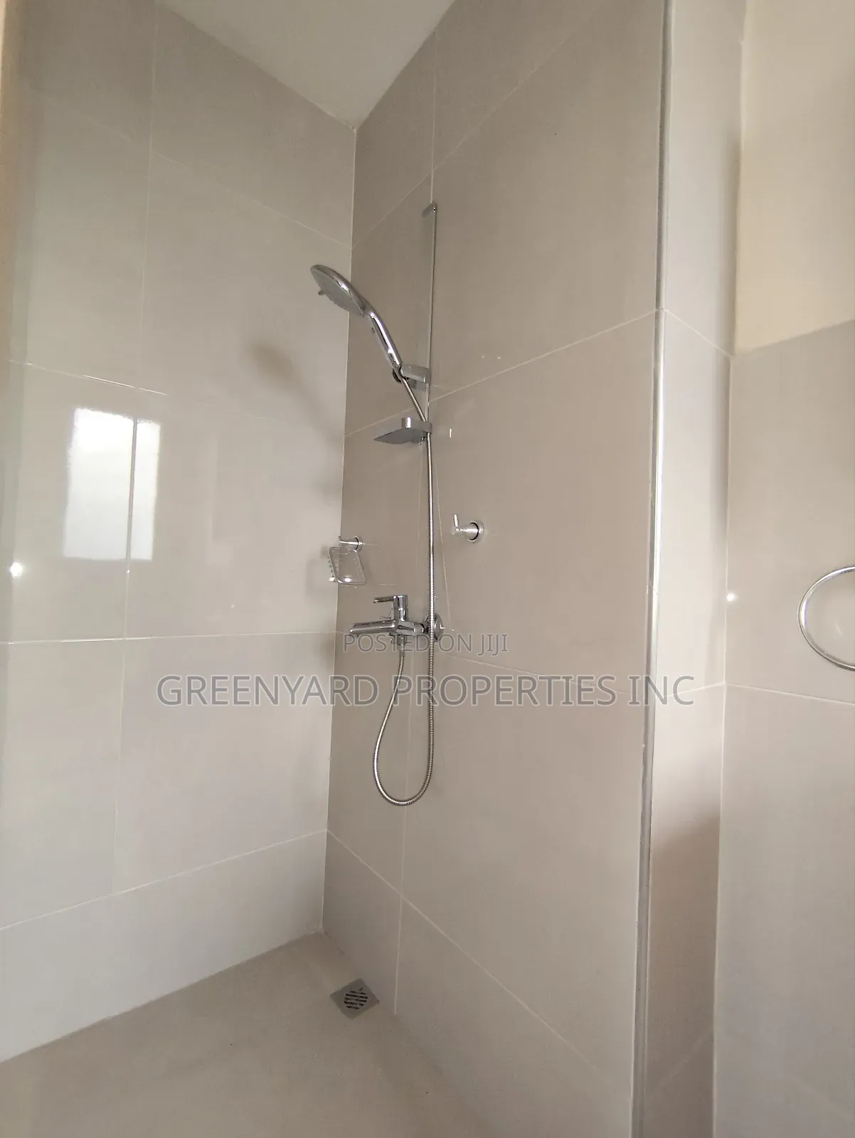 2bdrm Apartment in Ars, East Legon for rent