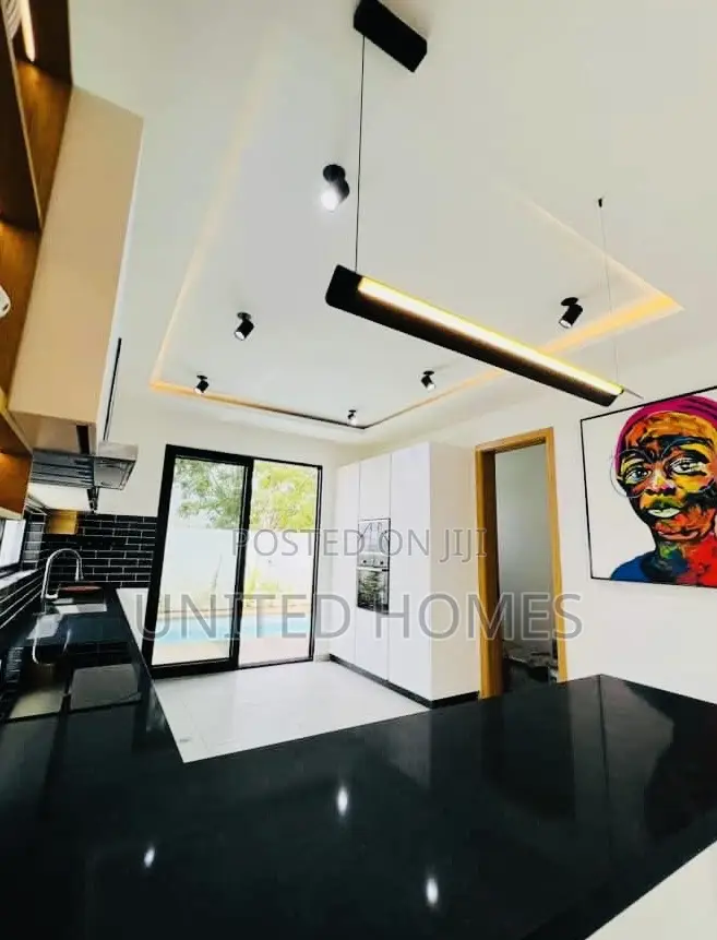 4bdrm House in East Legon for sale