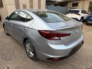 Hyundai Elantra SE 2020 Gray