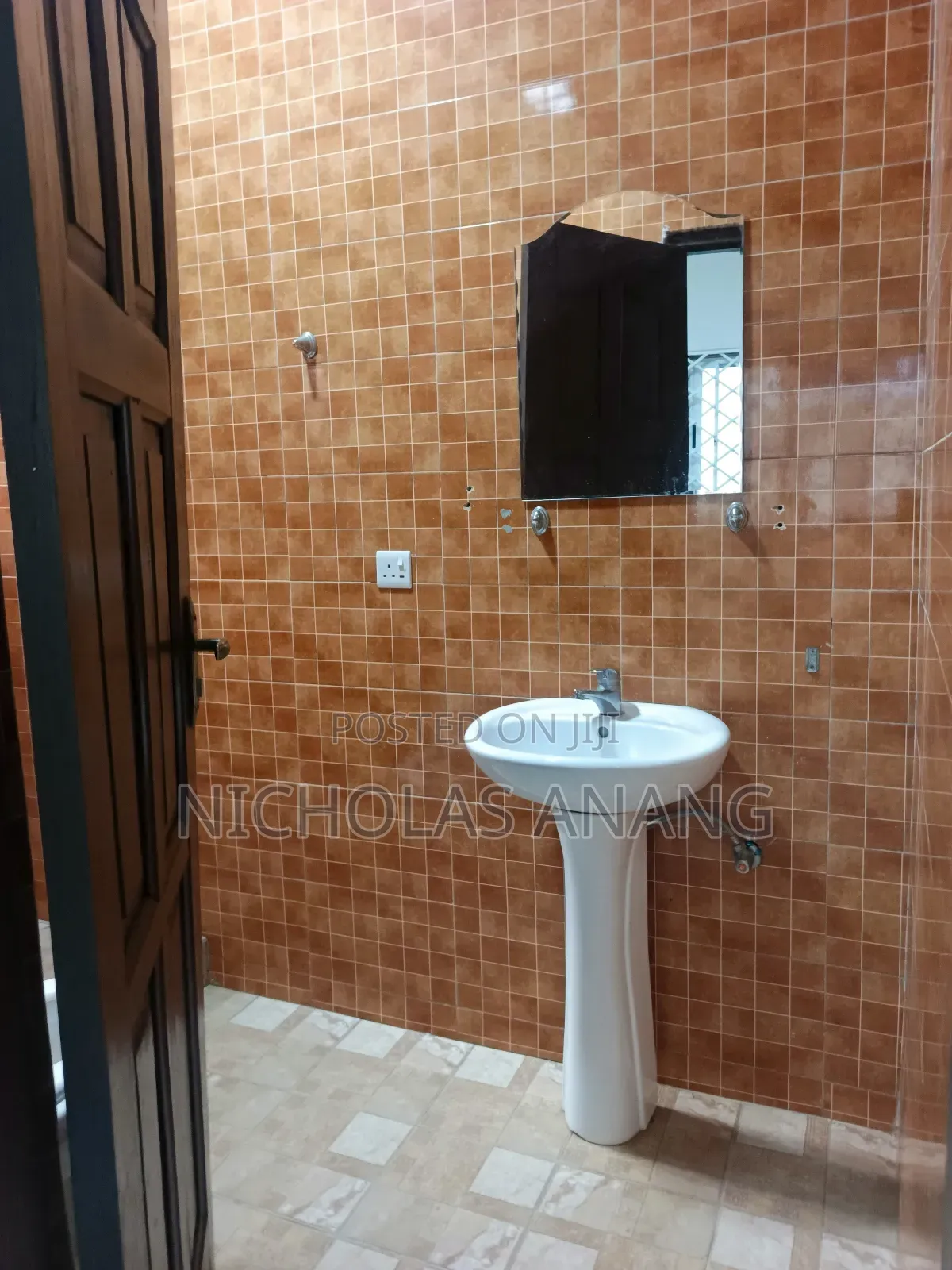 3bdrm Apartment in Dorns Properties, Tseaddo for rent