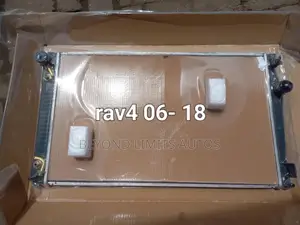 Toyota Rav4 2009,010,2011,2012,2013,2014 Radiator/Water Tank