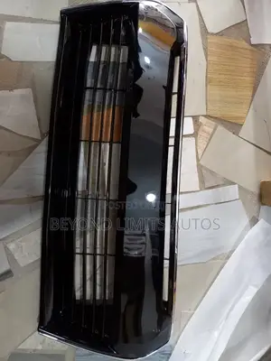 Toyota Corolla 2014,2015,2016 Bumper Grille/ Bumper Shell Se