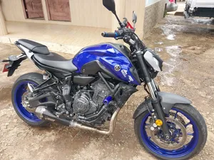 Yamaha 2022 Blue