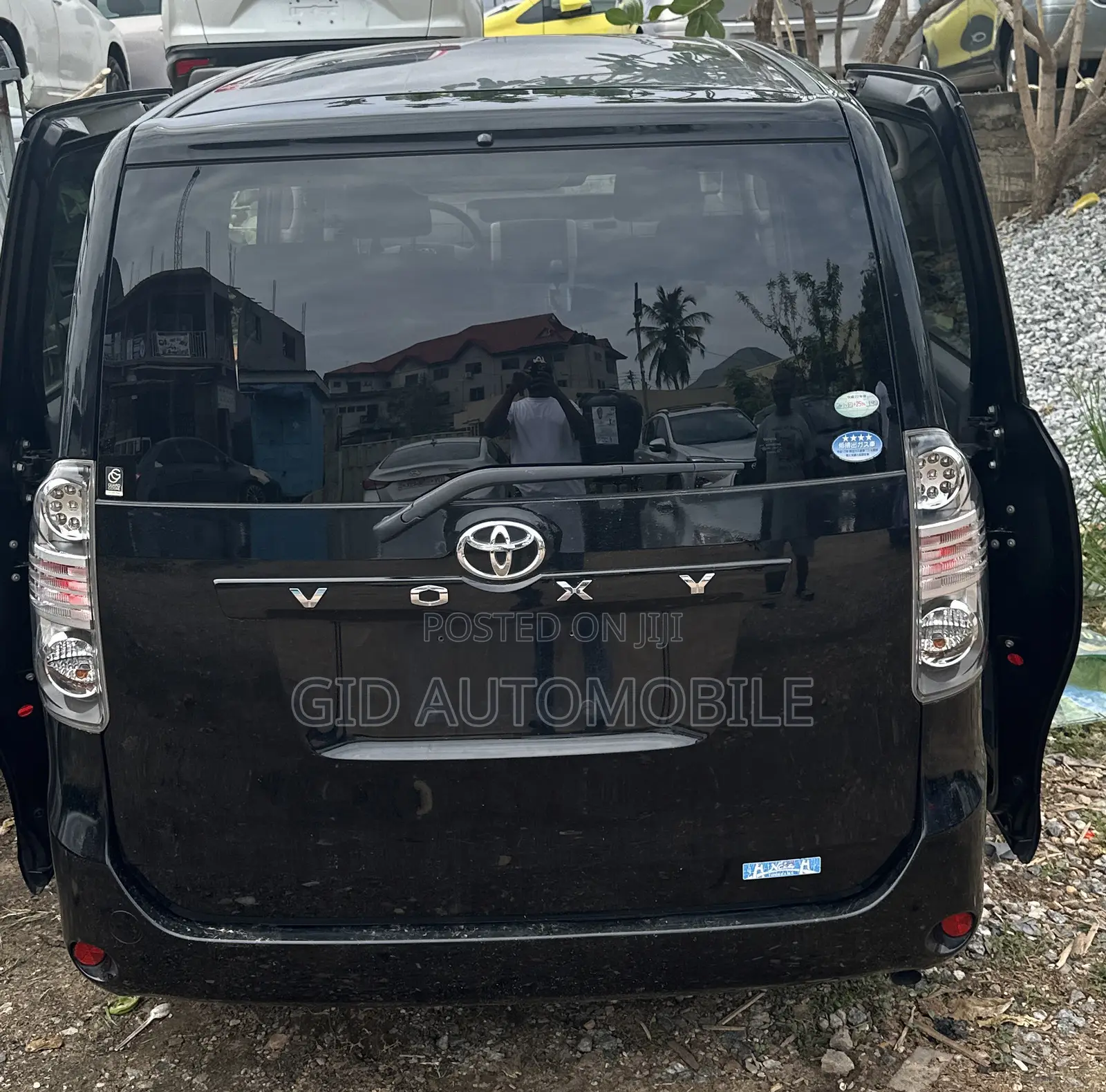 Toyota Voxy 2011 Black
