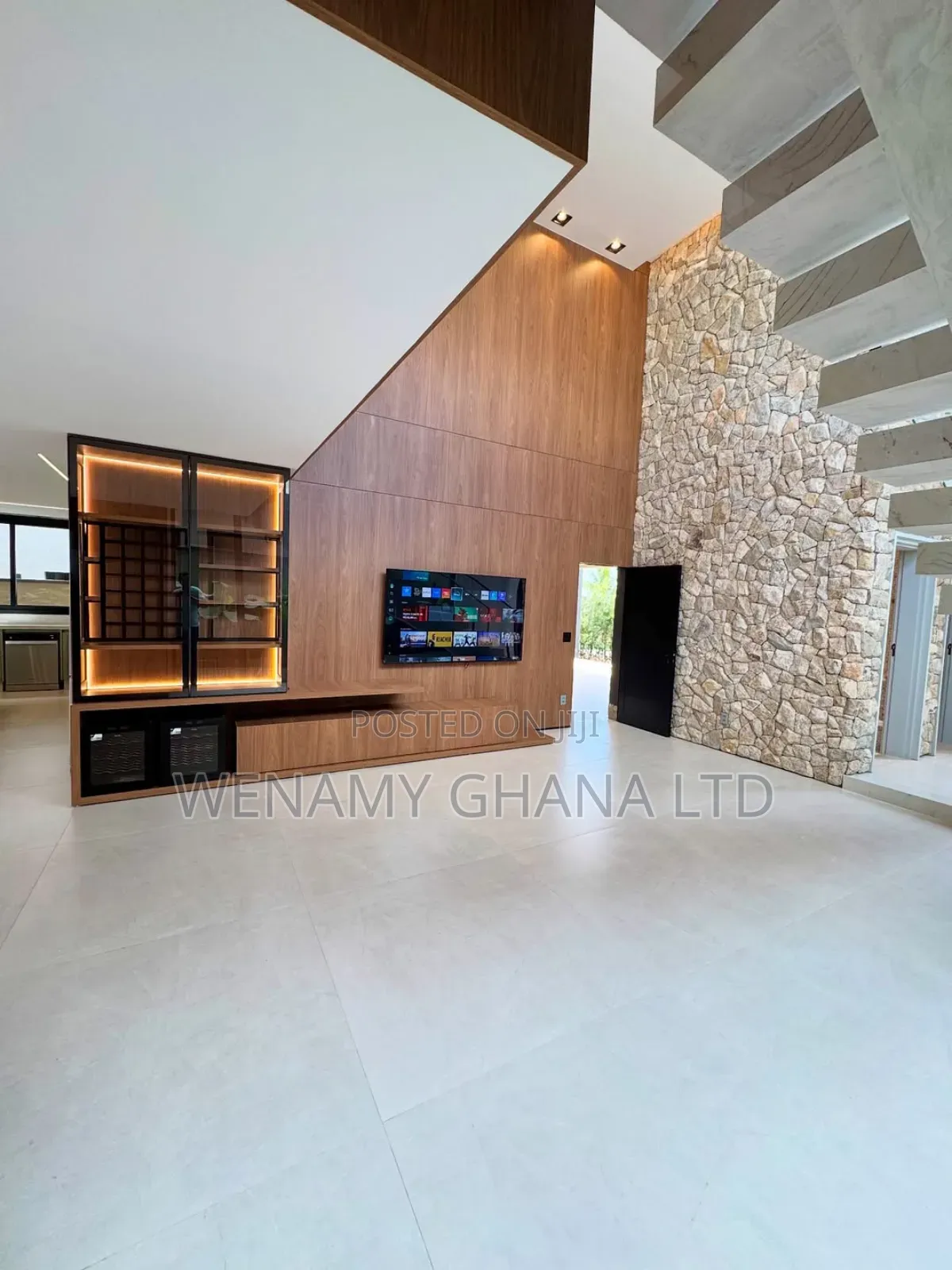 Furnished 4bdrm Duplex in Accra for sale